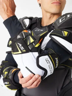 Coudières CCM Super Tacks AS1 Senior -pro patinage soldes pdtimg 4472747b