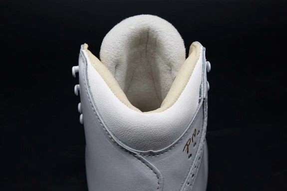 Bottines Risport RF3 Pro blanc Bottines Risport RF3 Pro Blanc -pro patinage soldes pdtimg 4970745b