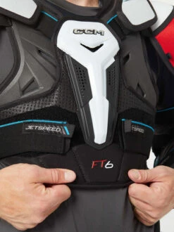 Epaulières CCM JetSpeed FT6 Senior -pro patinage soldes pdtimg 5000631b