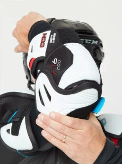 Coudières CCM JetSpeed FT6 Pro Senior -pro patinage soldes pdtimg 5002770b